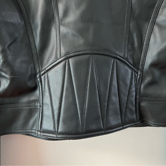 Bernardo Black Leather Jacket - Picture 9 of 11